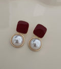 Alicia Studs