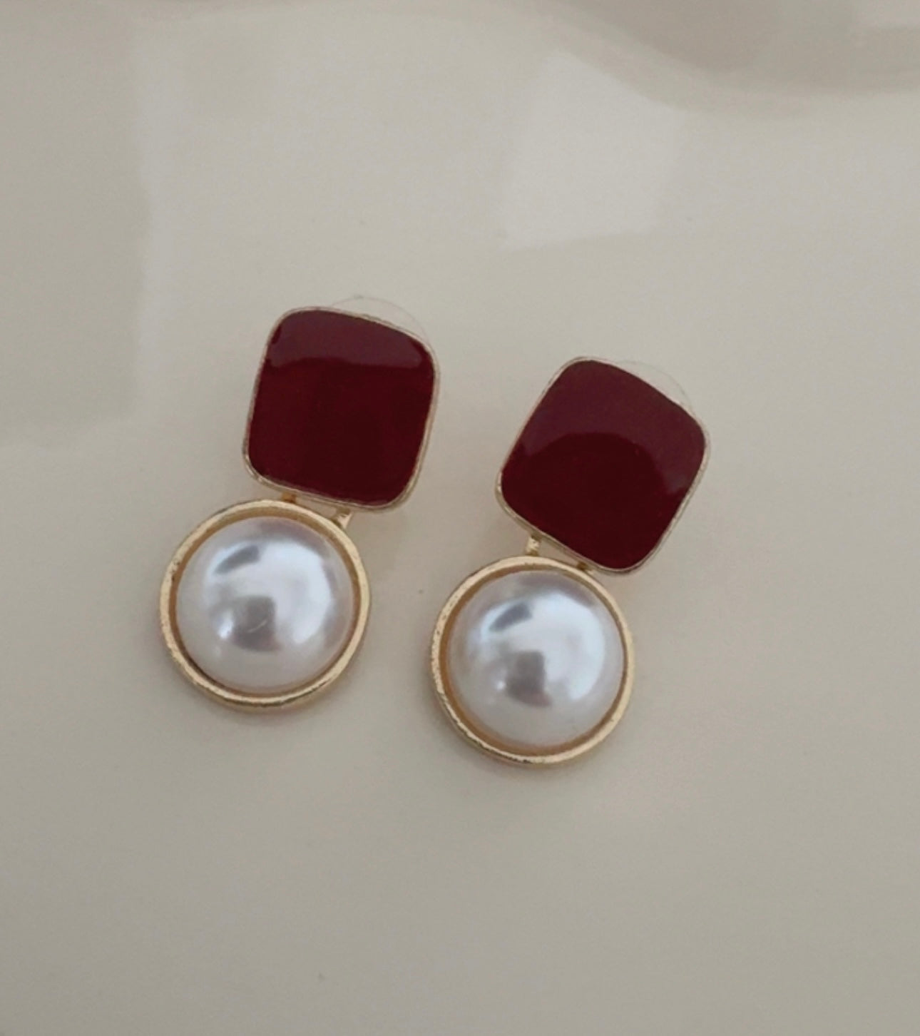 Alicia Studs