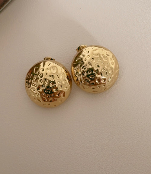 Bold Studs