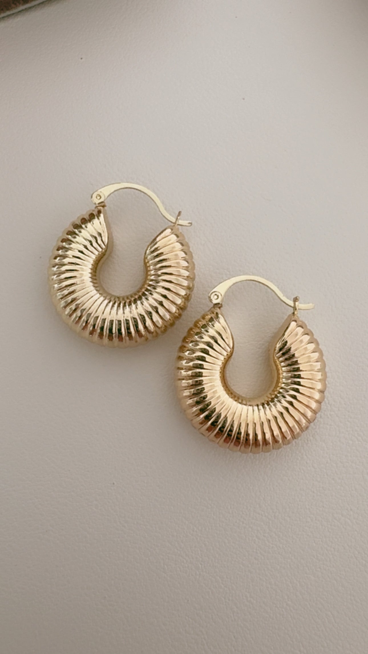Ribbed Hoops