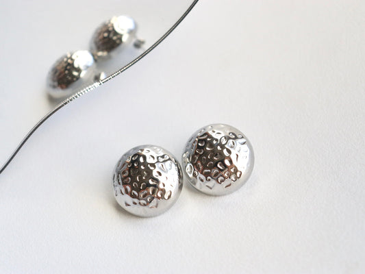 Round silver studs